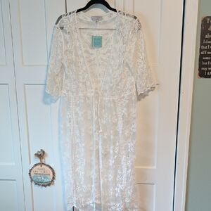 Hayden Los Angeles White Lace Overlay